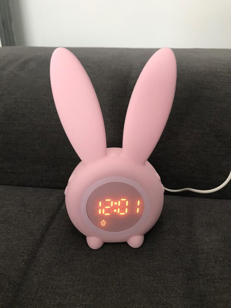 Homealexa Réveil Matin à Induction en Forme de Lapin Mignon photographié par 🔥 AM-Oi 🔥, acheteur