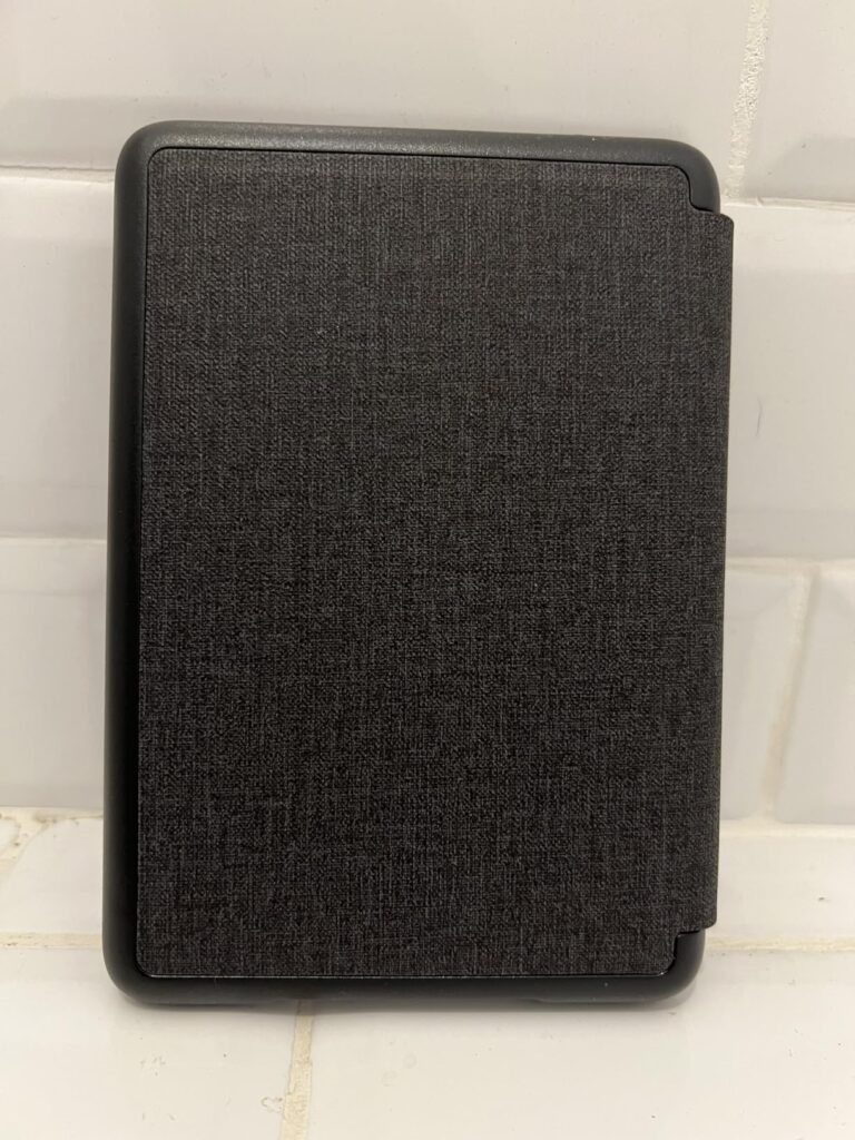 MoKo Étui pour Kindle 6" (11e gén, 2024/2022), Forêt Verte photographié par Coco, acheteur