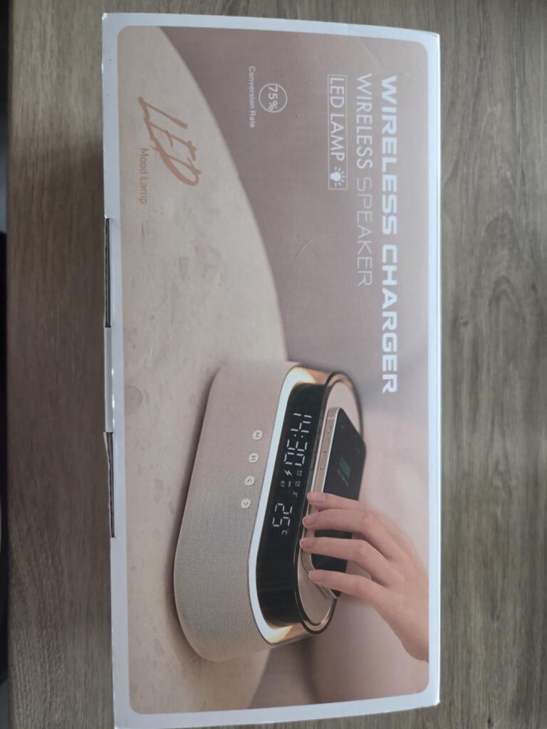 Enceinte Bluetooth Radio Double Réveil Chargeur Induction… photographié par Benoît, acheteur